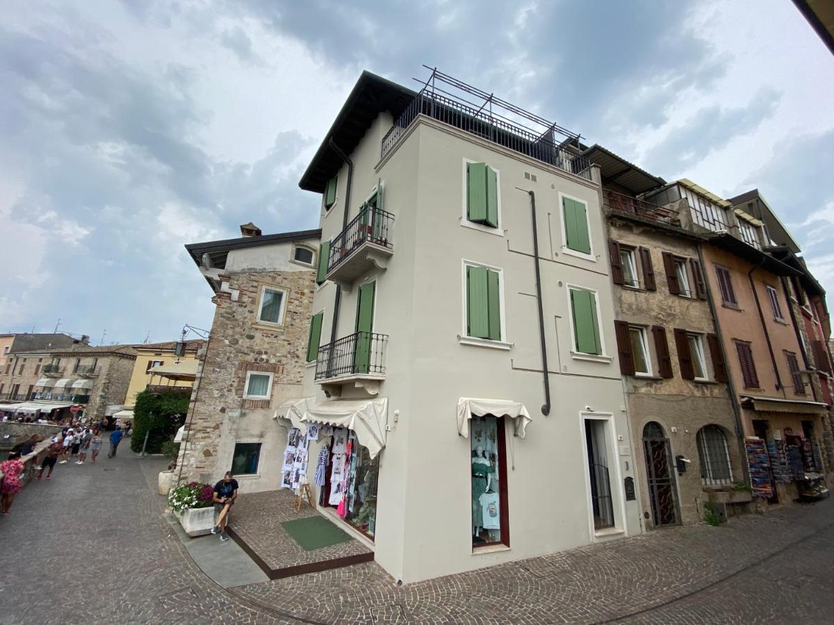 Castello Mavino Apartment Sirmione Exterior foto