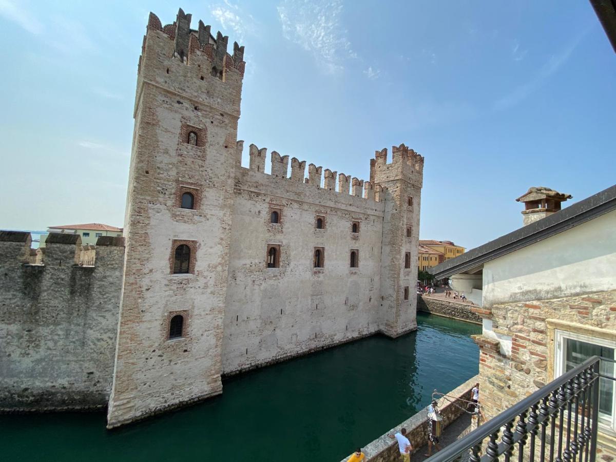 Castello Mavino Apartment Sirmione Exterior foto