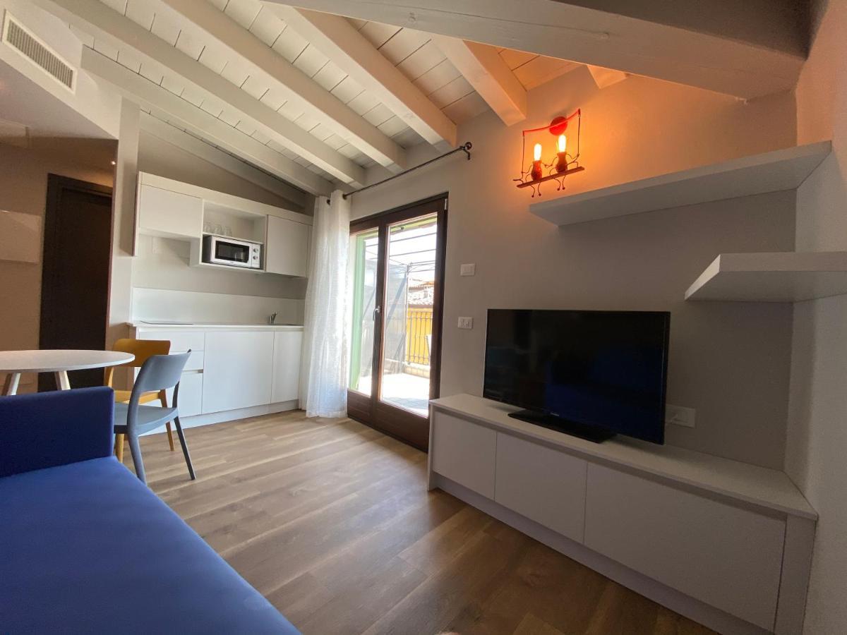 Castello Mavino Apartment Sirmione Exterior foto