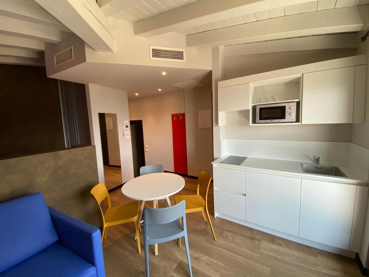 Castello Mavino Apartment Sirmione Exterior foto
